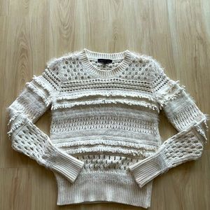 Size xs banana republic cream sweater. Good condition.